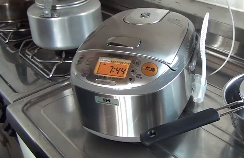 Rice Cooker 1.8L